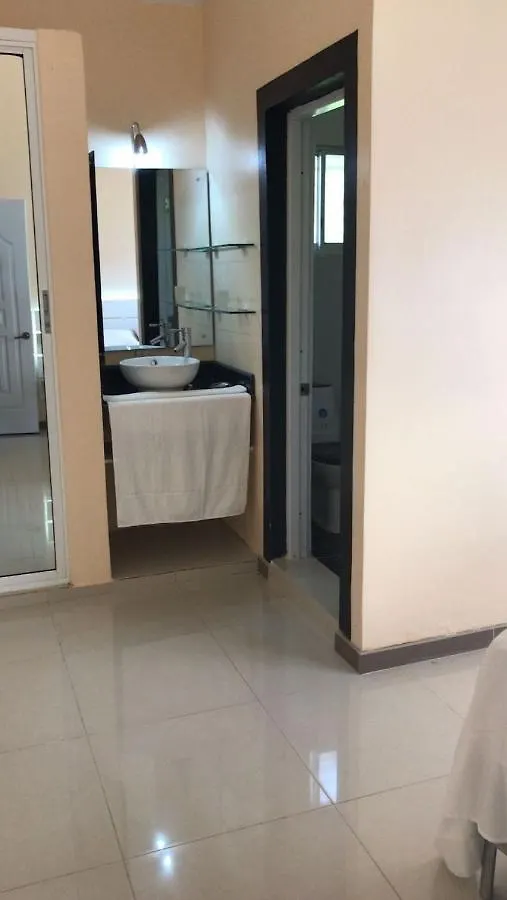 Beautiful Villa In בוקה צ'יקה