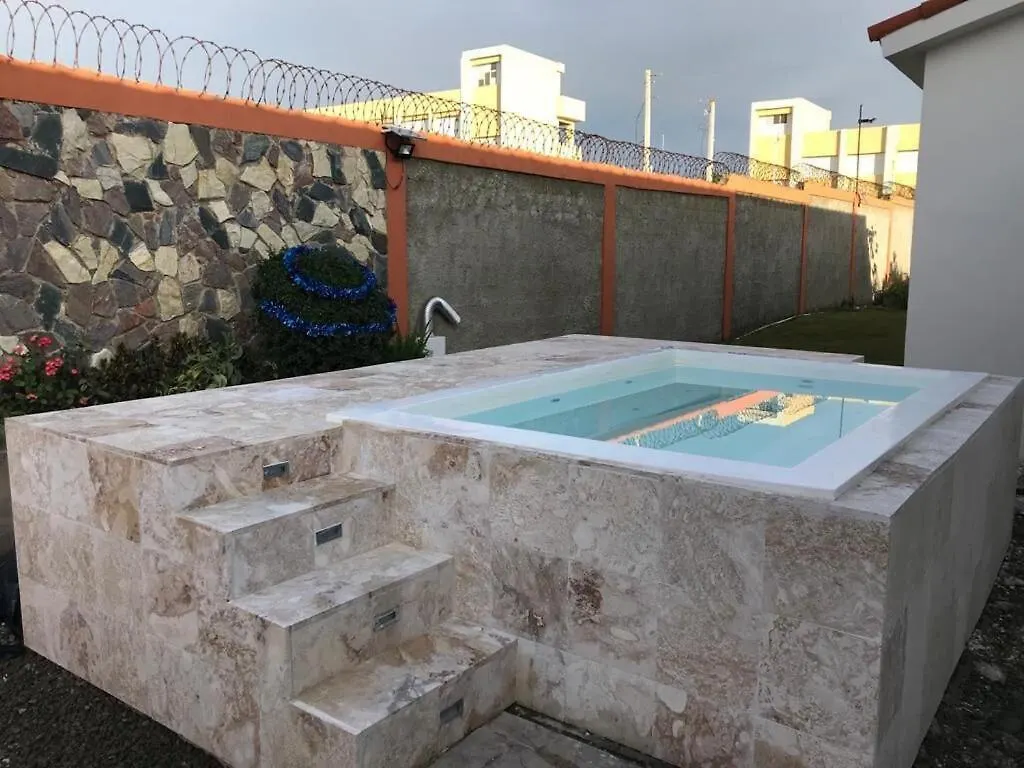 Beautiful Villa In בוקה צ'יקה